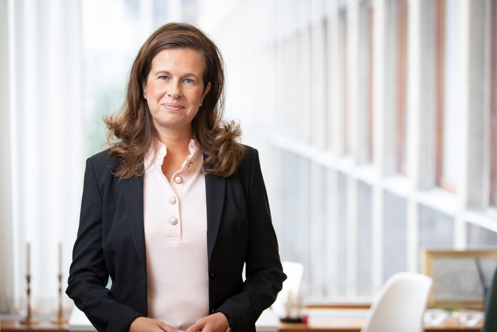 Marina Lähteenmaa, porträttbild.