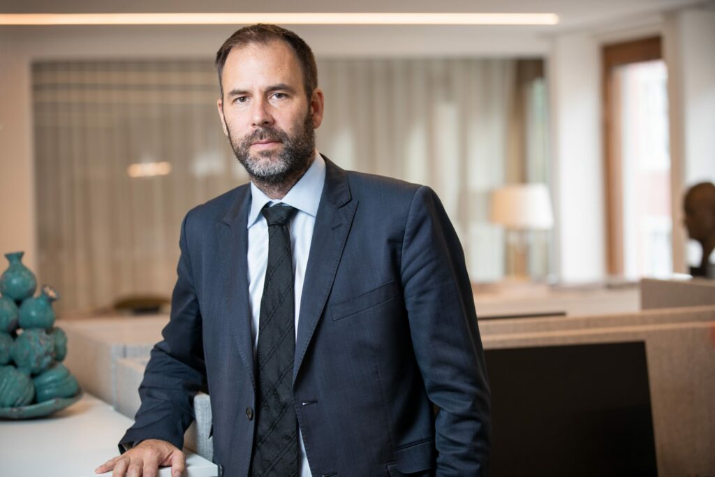 Debatt: Principiellt fel av regeringen att lägga lönegolv